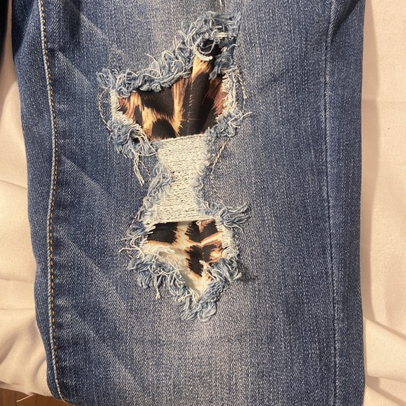 Judy Blue ripped leopard print. - Picture 7 of 9